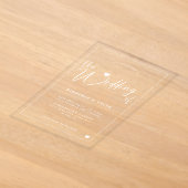 Moderne witte typografie script bruiloft acryl uitnodigingen (Laagn)