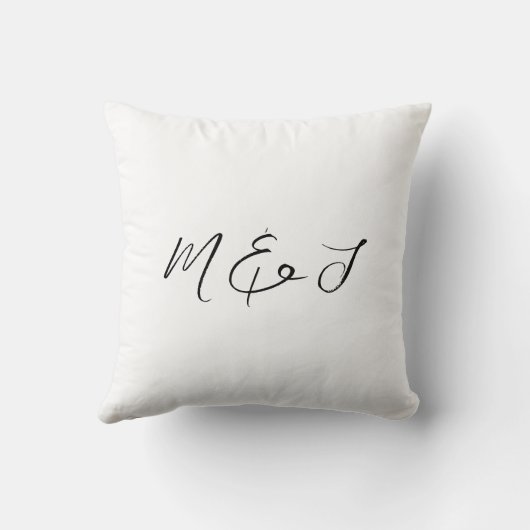 Moderne Witte Zwarte Hand Geletterde Monogram Huwe Kussen (Achterkant)