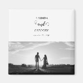 Moderne witte & zwarte script koppel foto trouw  magneet (Voorkant)