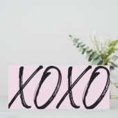 Moderne XOXO zwarte & roze cadeaubon Kaart (Staand voorkant)