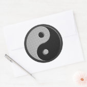 Moderne Yin Yang in Carbon Fiber Print Stijl Ronde Sticker (Envelop)
