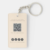 Moderne zachte perzik- en aardetone-make-upartist sleutelhanger (achterkant)