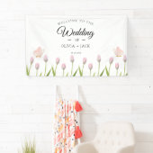 Moderne zachte roze bloemen & vlinder Zomer Huweli Spandoek (Insitu)
