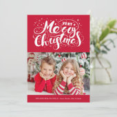 Moderne, zeer prettige kersttypografie rood feestdagenkaart (Staand voorkant)