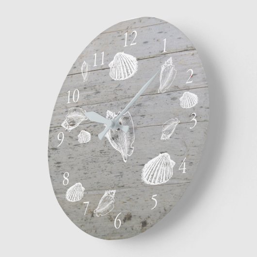 Moderne zeeschelpen met drijfhout grote klok (Hoek)