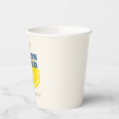 Moderne zelfgemaakte limoncello likeur papier cup papieren bekers (Links)