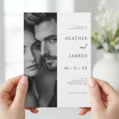 Moderne zijfoto zwart-wit QR-code bruiloft Kaart