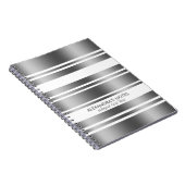 Moderne zilver grijze en witte strepen notitieboek (Rechterzijde)