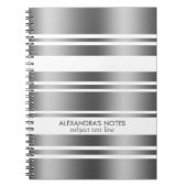 Moderne zilver grijze en witte strepen notitieboek (Voorkant)