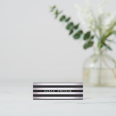 Moderne zilveren dunne zwart gestreepte salon en s mini visitekaartje (Staand voorkant)