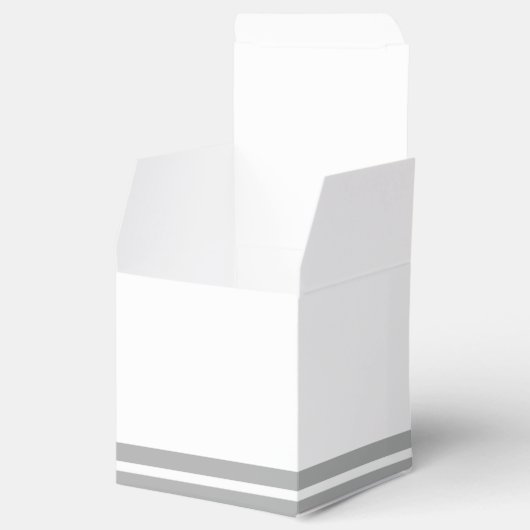 Moderne Zilveren en Buttercup Flower Favor Box Bedankdoosjes (Geopend)