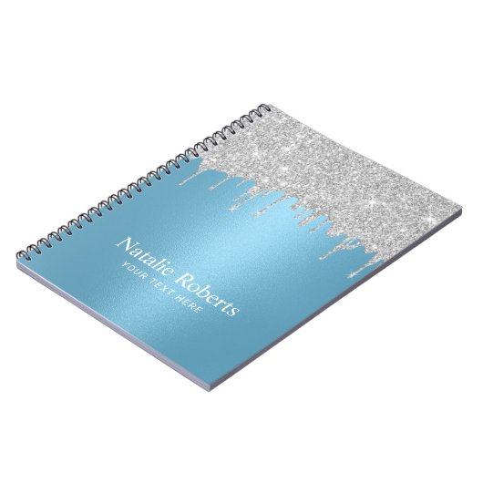 Moderne zilveren glitter druppelt lichtblauw notitieboek (Linkerzijde)