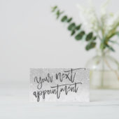 Moderne zilveren glitter marmer script typografie afsprakenkaartje (Staand voorkant)
