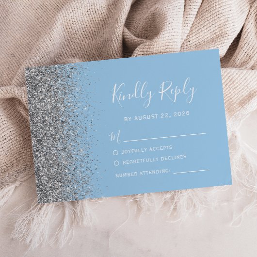Moderne zilveren glitter rand pastel baby blauw RSVP kaartje