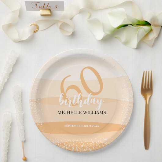 Moderne zomer verjaardagsfeestje in roze papieren bordje (Huwelijk)