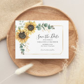 Moderne zonnebloem met edige eucalyptus save the date