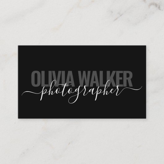 Moderne Zwart Chic Signature Script Fotograaf Visitekaartje (Voorkant)