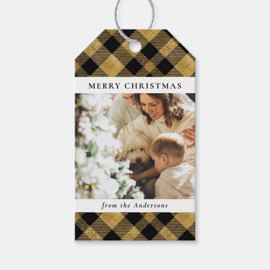 Moderne Zwart Goud Geplaagde Kerstmis Familiefoto Cadeaulabel (Voorkant)