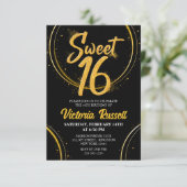 Moderne Zwart & Goud Glitter Typografie Sweet 16 Kaart (Staand voorkant)