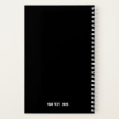 Moderne zwart notitieboek met eigen naam (Achterkant)