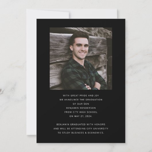 Moderne zwart-wit afstudeeraankondiging aankondiging (Achterkant)