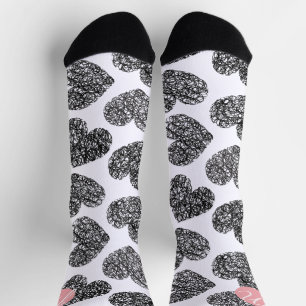 Moderne zwart-wit doodle harten Monogrammed Sokken