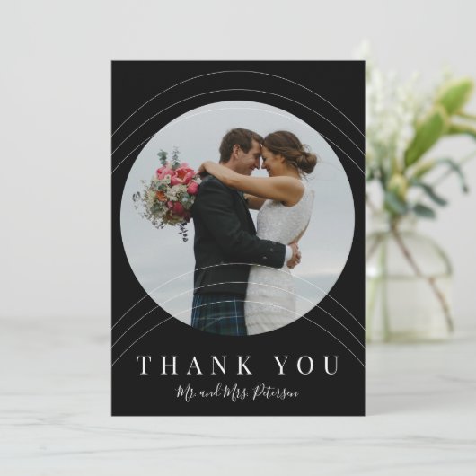 Moderne zwart-wit foto bruiloft bedankkaart (Staand voorkant)