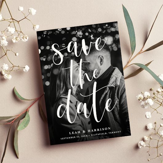 Moderne zwart-wit foto-overlay save the date