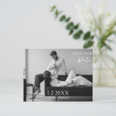 Moderne Zwart-Wit Foto Save the Date Aankondiging (Staand voorkant)