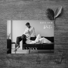 Moderne Zwart-Wit Foto Save the Date Aankondiging