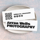 Moderne zwart-wit gedurfde typografie QR-code Mini Visitekaartje