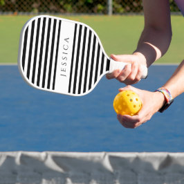 Moderne zwart-wit gestreepte aangepaste naam pickleball paddle