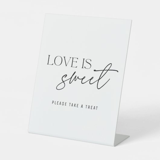 Moderne zwart-wit liefde is zoete trouwtafel reclamebord met voetstuk (Voorkant)