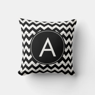 Moderne Zwart Witte Chevron Monogram Kussen