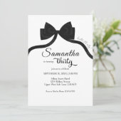 Moderne zwart-witte strik coquette 30e verjaardag kaart (Staand voorkant)