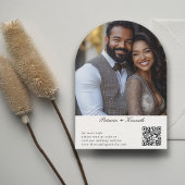 Moderne zwart-witte textuur boog QR bruiloft foto Kaart
