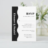 Moderne zwart-witte zijgolf foto bruiloft RSVP kaartje (Staand voorkant)