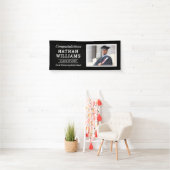 Moderne zwarte aangepaste afstudeerfoto spandoek (Insitu)