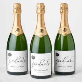 Moderne zwarte afstudeercap scriptklasse van 2025 sparkling wijnetiket