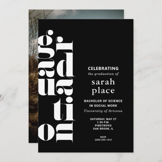 Moderne zwarte afstudeerfeest kaart (Voorkant / Achterkant)