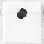 Moderne Zwarte Bloemige Bruiloft Ronde Sticker (Tas)
