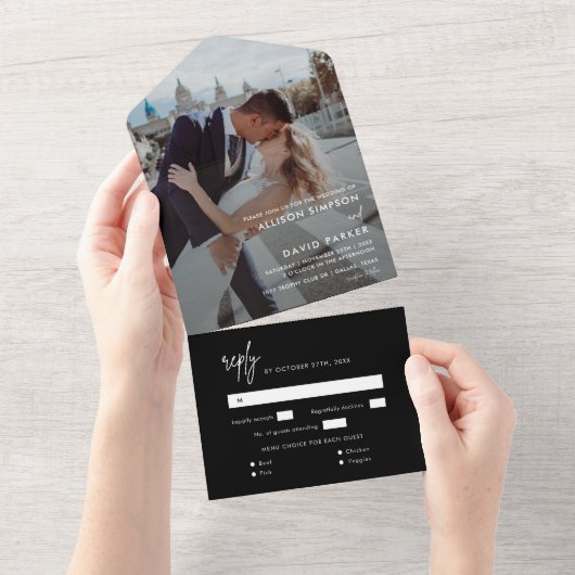 Moderne Zwarte Eenvoudige Trouwfoto All In One Uitnodiging (Afscheurbaar)