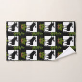 Moderne zwarte eland met groene dennen Handdoek (Handdoek)