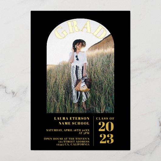 Moderne zwarte elegant 5 foto's afstuderen folie uitnodiging (Voorkant)