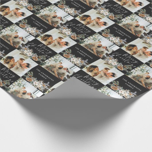 Moderne zwarte elegante familiefoto Vrolijk kerstf Cadeaupapier (Hoek)