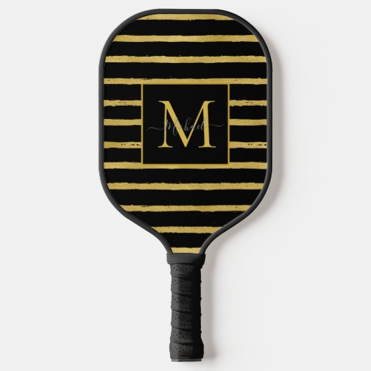 Moderne Zwarte en Gouden Gestreepte Monogramnaam Pickleball Paddle (Voorkant)