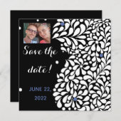 Moderne zwarte en witte florale bewaarder de datum save the date (Voorkant / Achterkant)