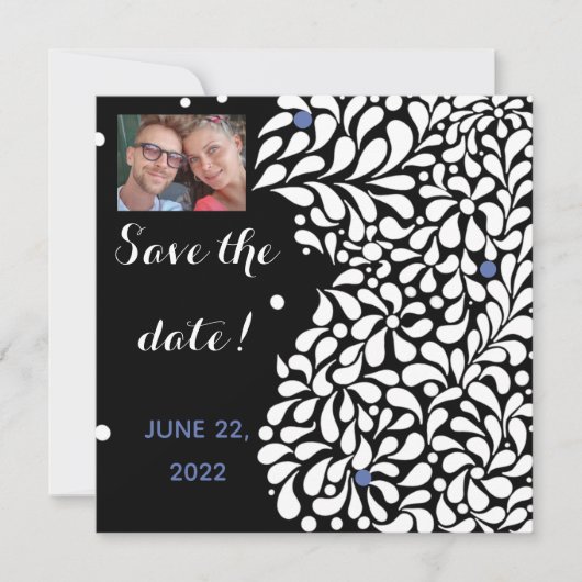 Moderne zwarte en witte florale bewaarder de datum save the date (Voorkant)