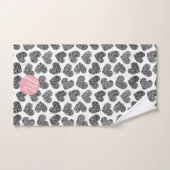 Moderne Zwarte en Witte Gekrabbelde Hart Monogram Bad Handdoek (Handdoek)