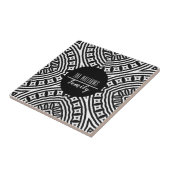 Moderne zwarte en witte geometrische familienaam tegeltje (Zijkant)